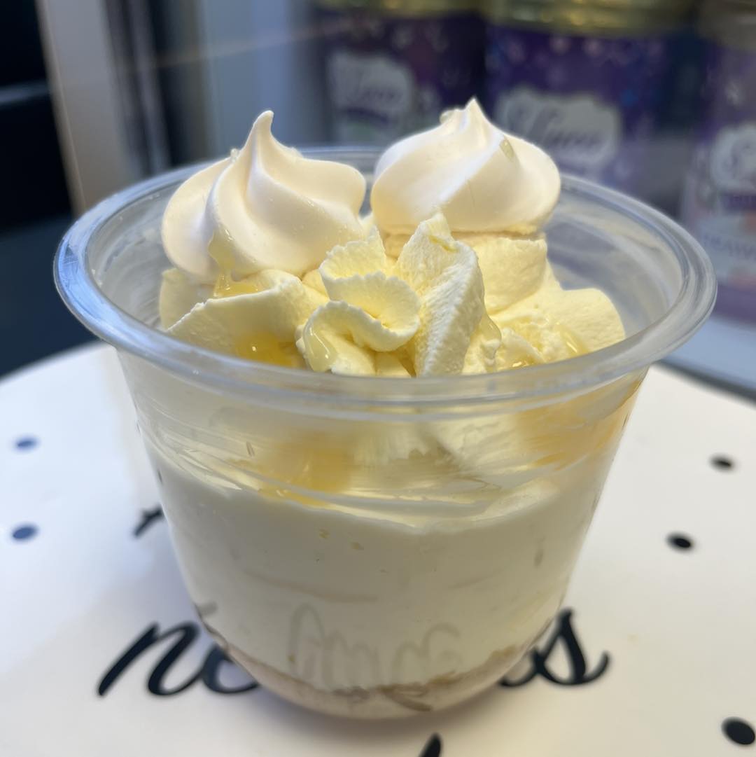 Dino’s Loanhead Lemon_Meringue_Cheesecake